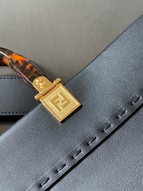 スーパーコピーブランドバッグ素材ディテール